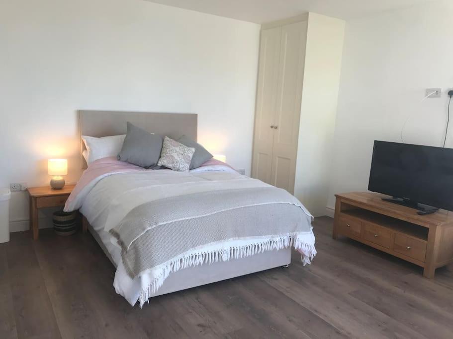 New Studio Near Lahinch, Doolin & Cliffs Of Moher מראה חיצוני תמונה